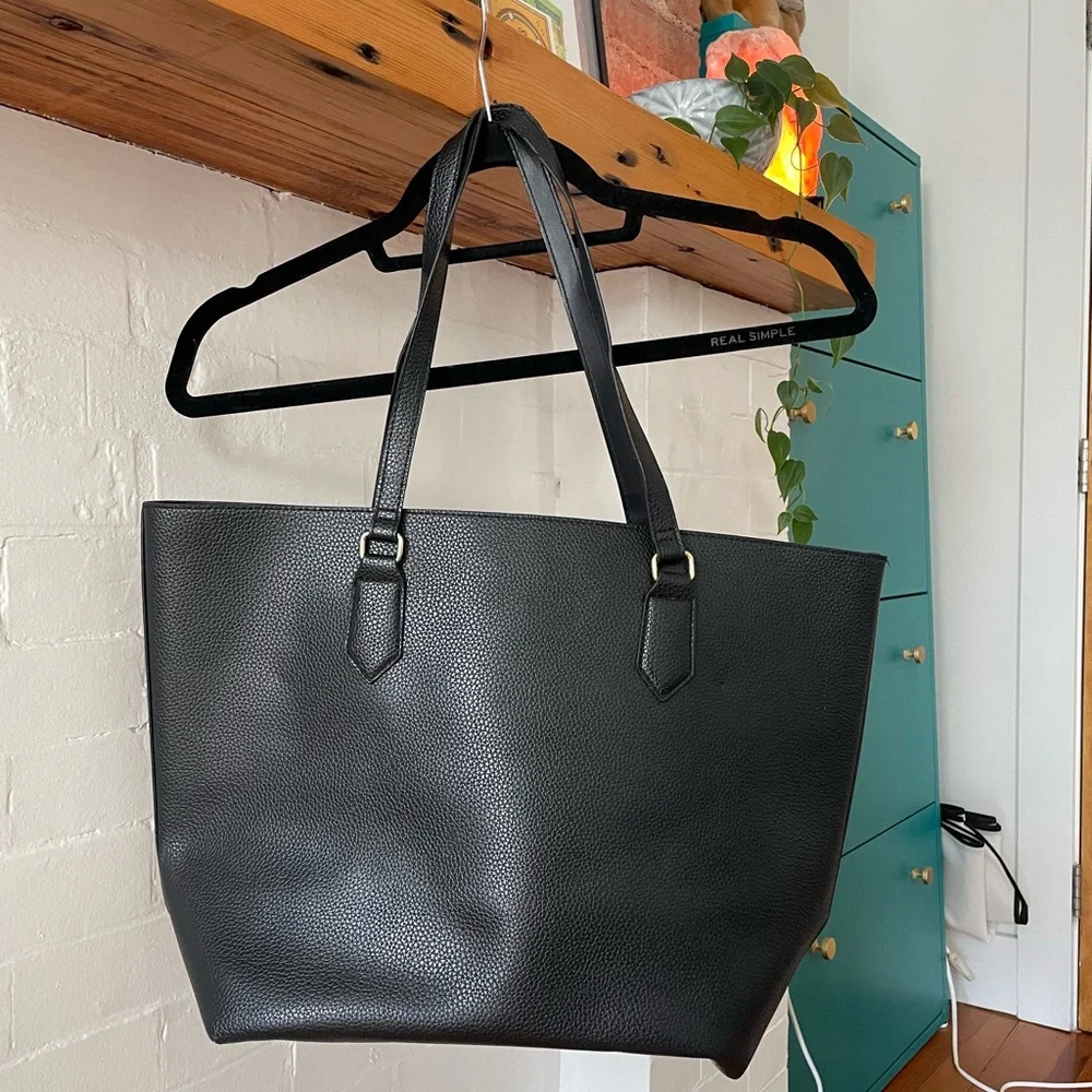 White House Black Market Tote Purse - Picture 2 of 8